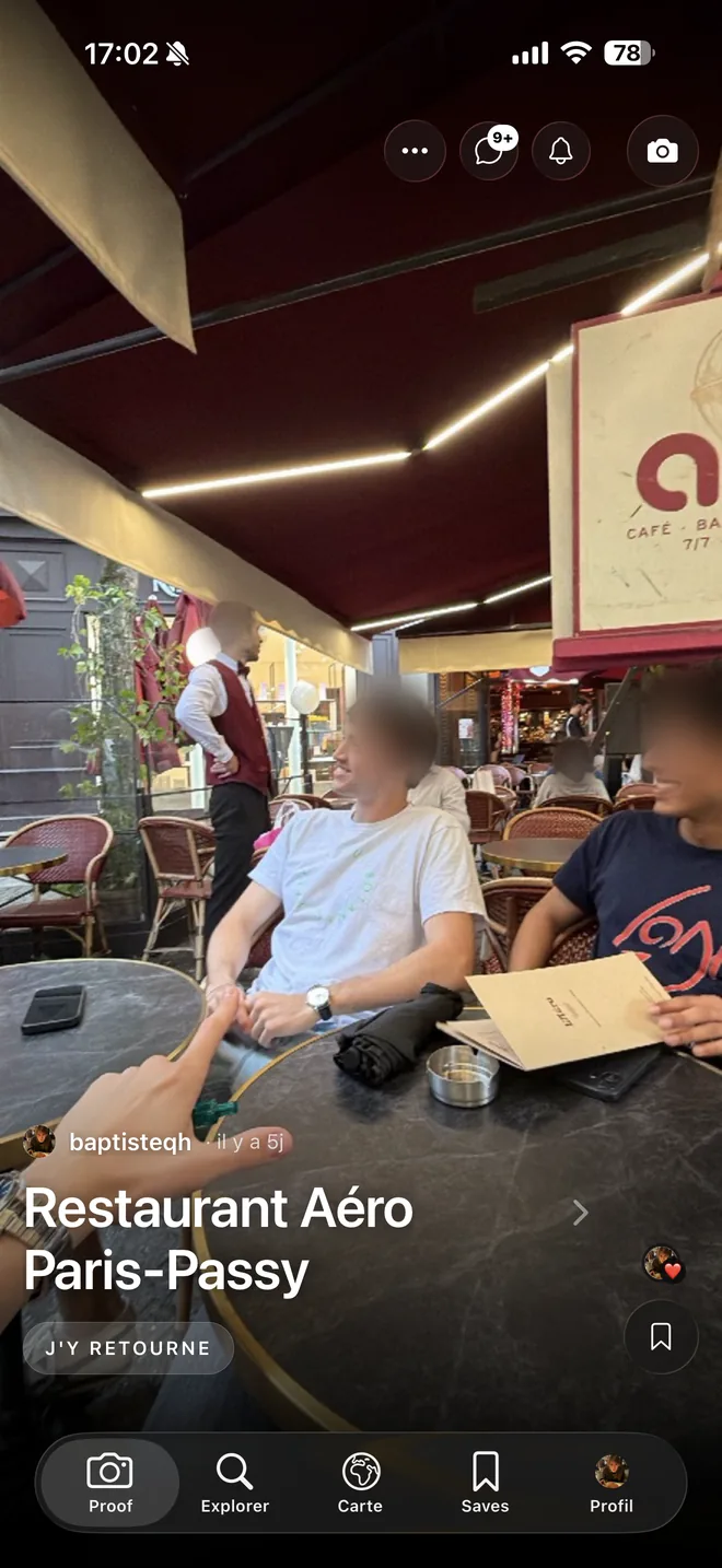 Un shot dans Proof : la photo d'une terrasse, le nom du lieu et le verdict J'y retourne